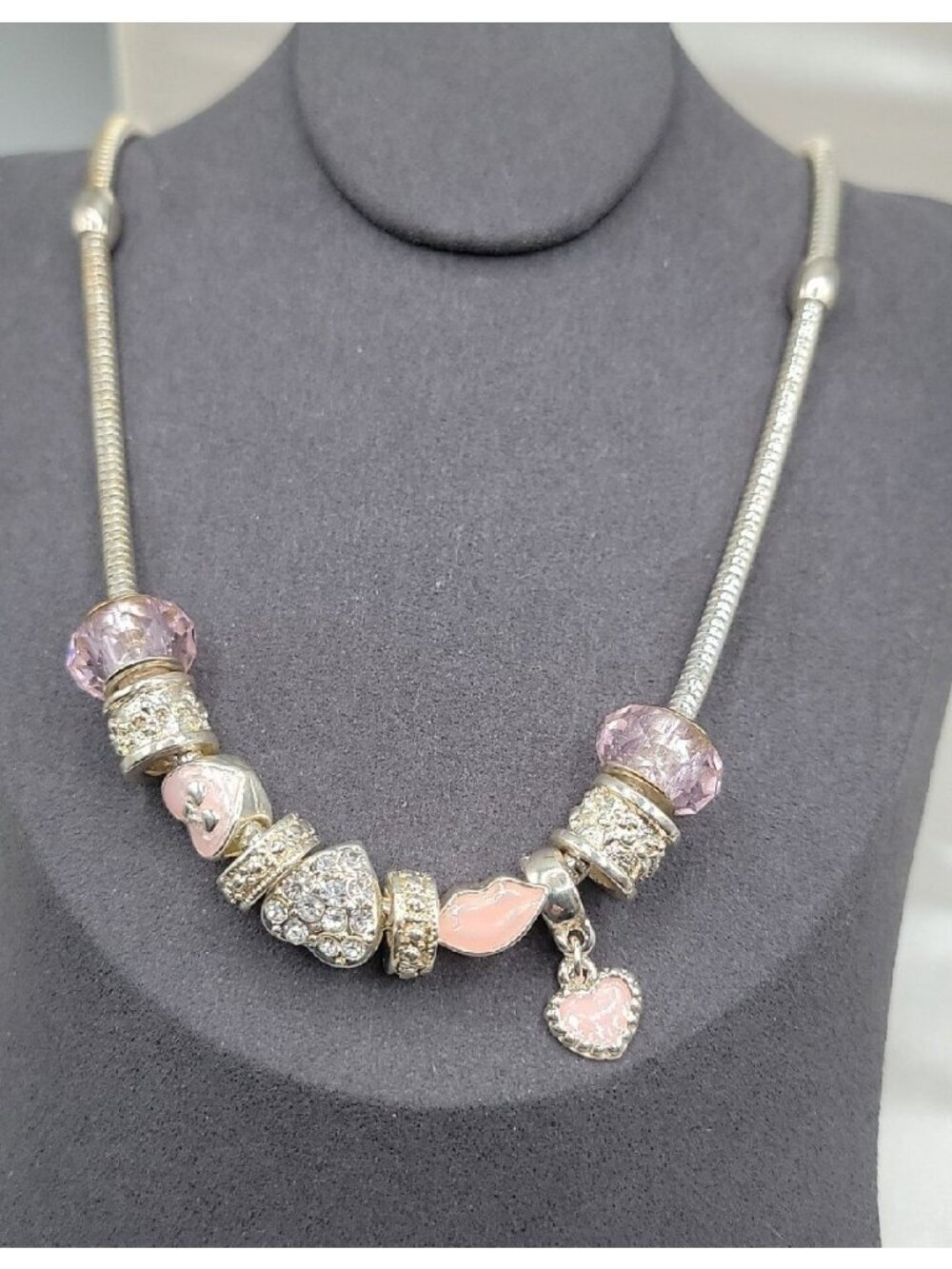 Friedmans Jewelers Breast Cancer Slide Necklace Silver Tone Charm Bead 18" Chain - Picture 9 of 15